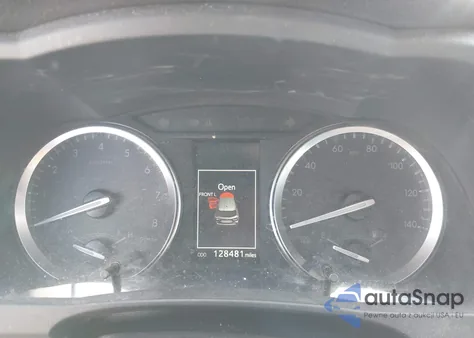 2016 Toyota Highlander Xle V6 z USA, uszkodzony, nr VIN 5TDKKRFH8GS161319